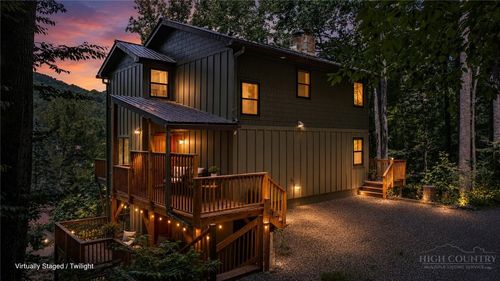 549 Clubhouse Dr, Banner Elk, NC, 28604-8821 | Card Image