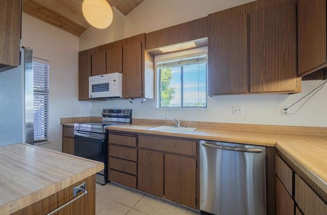 UNIT-36 - 174 Kern St, Condo with 2 bedrooms, 2 bathrooms and 1 parking in Salinas CA | Image 12
