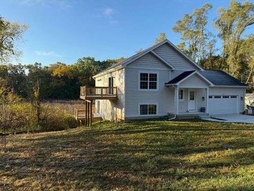 1860 Kreft St Ne, Grand Rapids, MI, 49525-2852 | Card Image