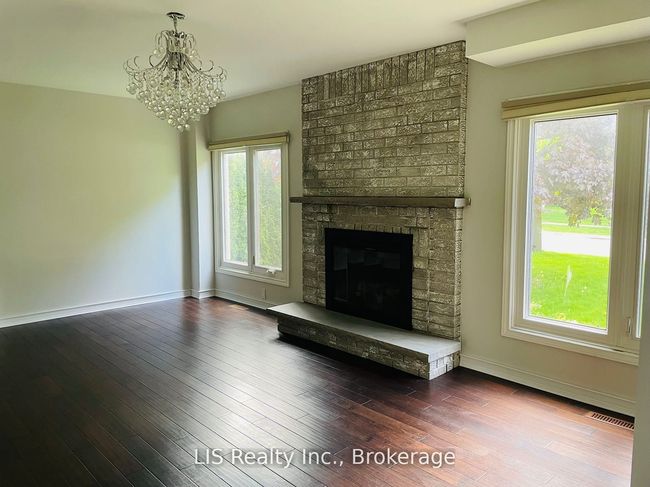 109 Treegrove Cir, House other with 5 bedrooms, 6 bathrooms and 5 parking in Aurora ON | Image 9
