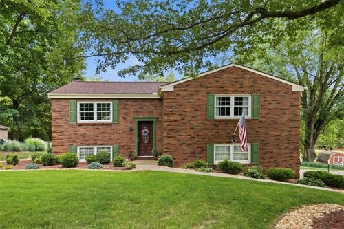 4996 Graphic Dr, Gibsonia, PA, 15044-8304 | Card Image