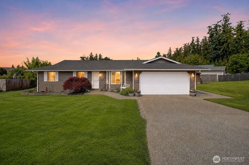 740 Commodore Ln, Camano Island, WA, 98282-7586 | Card Image