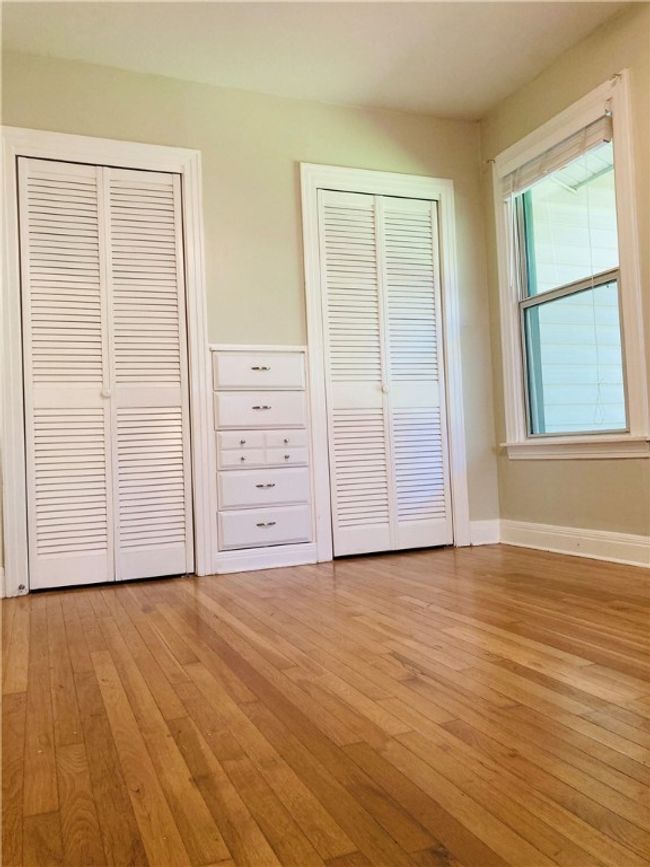 2400 W 7 Th St, House other with 4 bedrooms, 2 bathrooms and 4 parking in Austin TX | Image 20