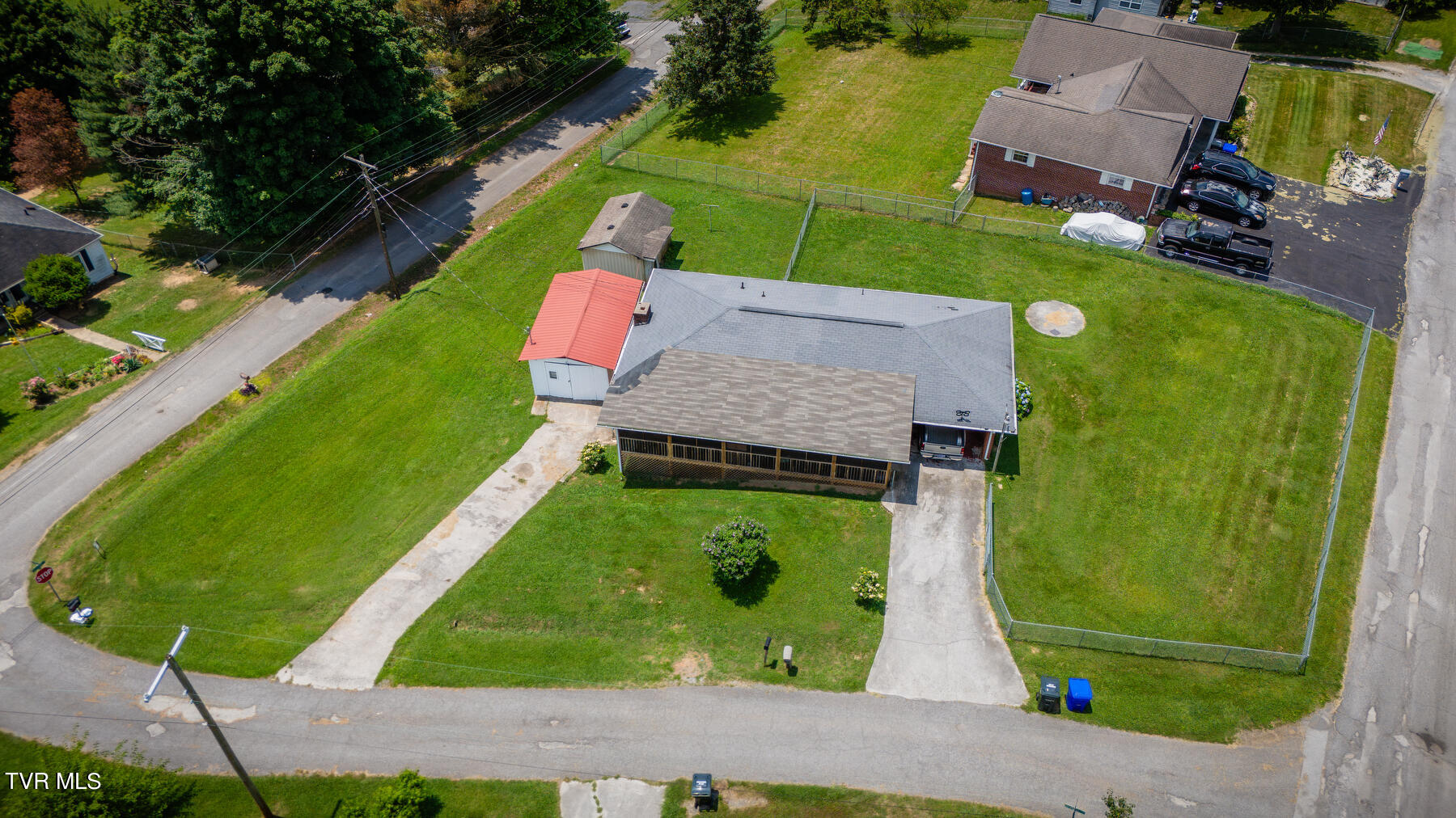 Devault Way, Morristown, TN 37814