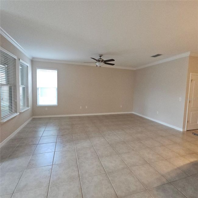 1942 Commander Way, House other with 3 bedrooms, 3 bathrooms and null parking in KISSIMMEE FL | Image 17