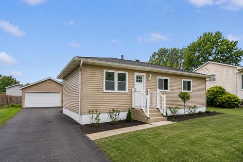 1212 Cedar Ln, Dyer, IN, 46311-1339 | Card Image