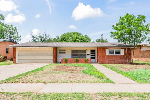 2706 38th Street, Lubbock, TX, 79413 | Card Image