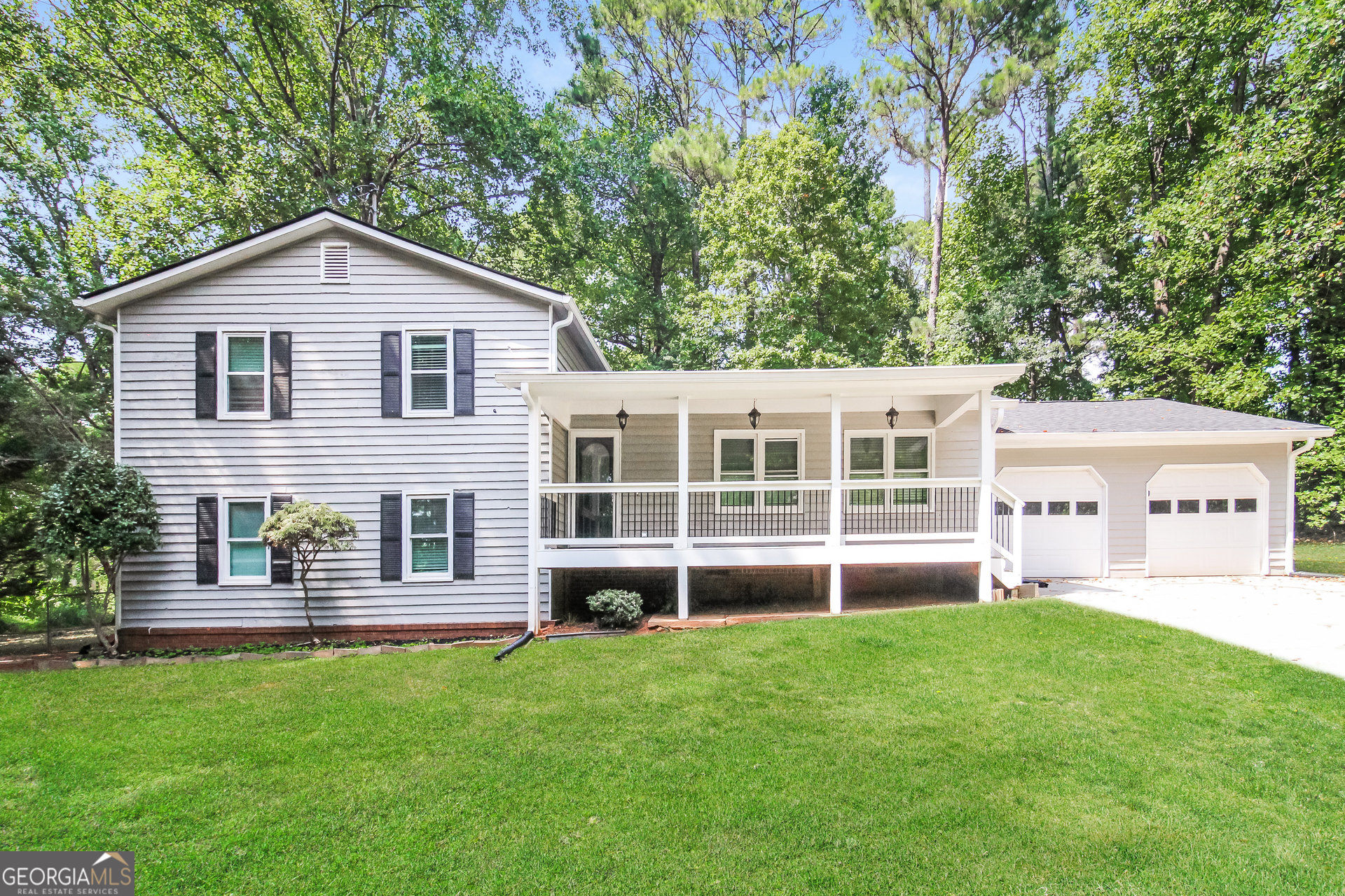 Blazing Ridge Way, Lawrenceville, GA 30046