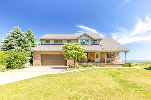 6455 Lakeview Dr, Port Hope, MI, 48468-9650 | Card Image