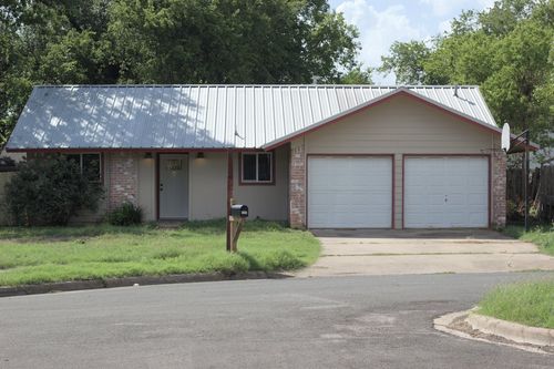 5204 Village Trl, Austin, TX, 78744-3603 | Card Image