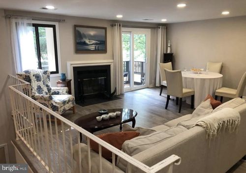 19-9753 Hellingly Pl, MONTGOMERY VILLAGE, MD, 20886-0572 | Card Image