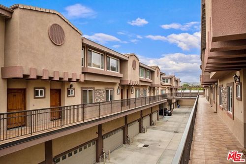 103-5241 Colodny Dr, Agoura Hills, CA, 91301-2629 | Card Image