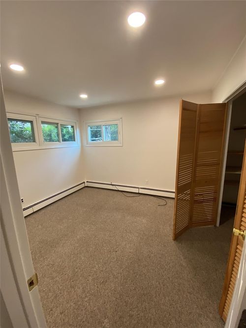 14 Springtime Ln E, Levittown, NY, 11756-4419 | Card Image