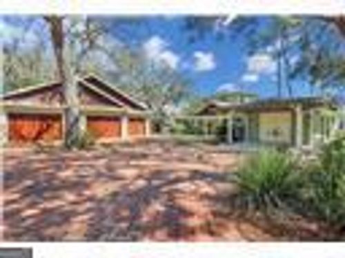 10 King Ave, Jekyll Island, GA, 31527-0635 | Card Image