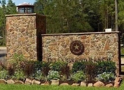 10 Lonestar Road, Huntsville, TX, 77340 | Card Image
