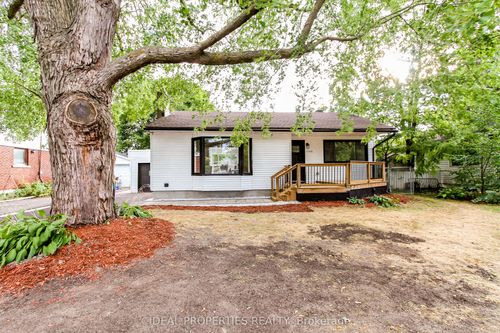 1796 Saunderson Dr, Ottawa, ON, K1G2C2 | Card Image