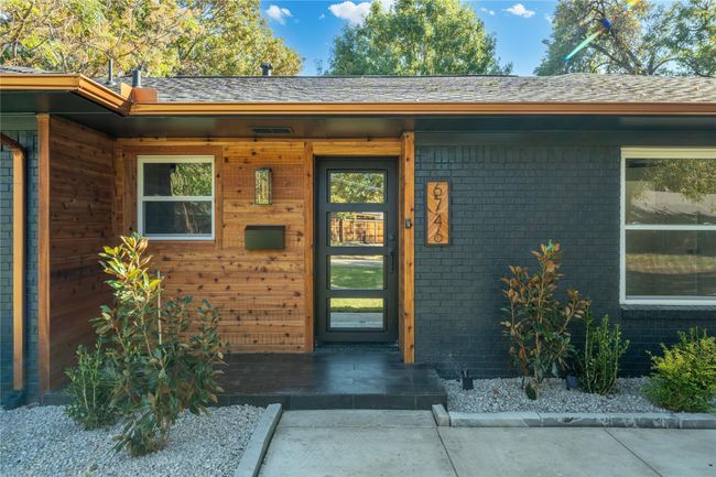 6746 Braeburn Dr, House other with 3 bedrooms, 2 bathrooms and null parking in Dallas TX | Image 5