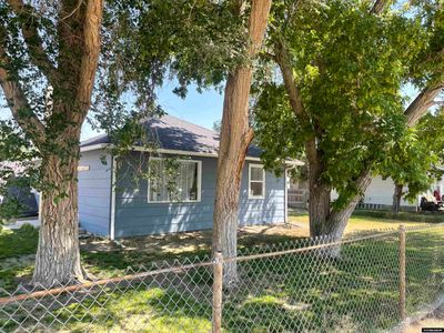 1201 Main Street, House other with 2 bedrooms, 1 bathrooms and null parking in Reliance WY | Image 2