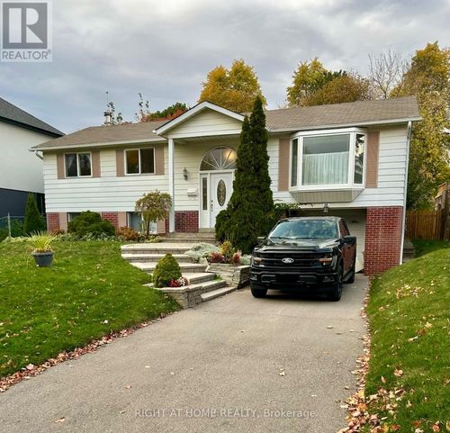 94 Southdale Dr, Markham, ON, L3P1K2 | Card Image