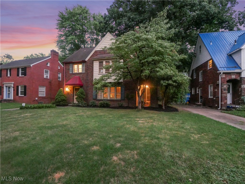 Overhill Rd, Youngstown, OH 44512
