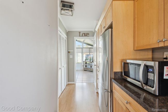 506 S Webik Ave, House other with 3 bedrooms, 1 bathrooms and null parking in Clawson MI | Image 8