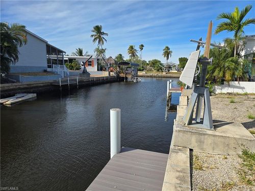 4701 Leilani Ln, BONITA SPRINGS, FL, 34134-7133 | Card Image