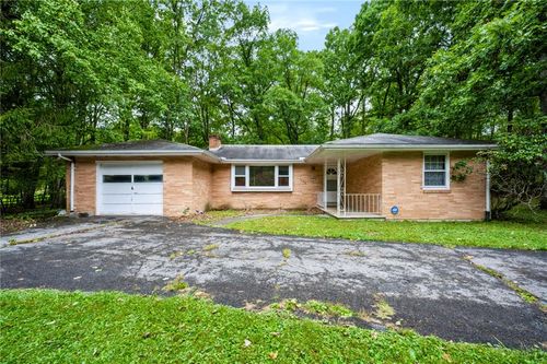 458 Old Allentown Rd, WIND GAP, PA, 18091-9704 | Card Image
