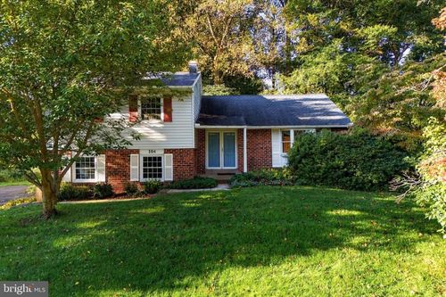 104 Clarrige Dr, WILLOW GROVE, PA, 19090-4219 | Card Image