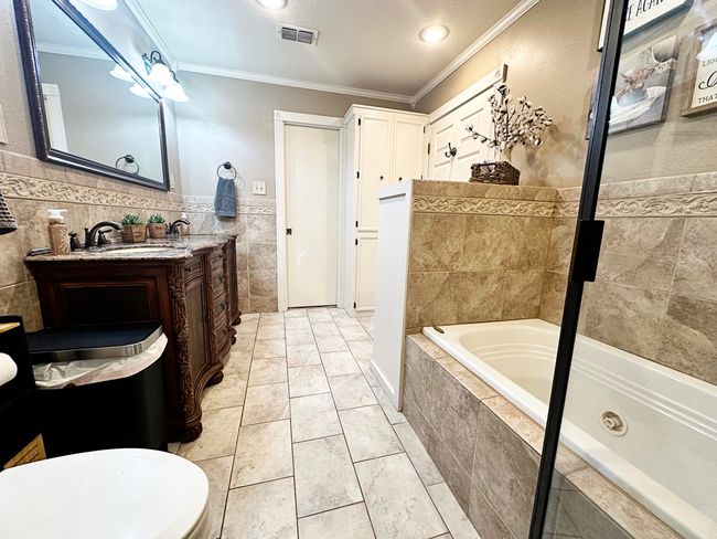 5712 70 Th Pl, House other with 3 bedrooms, 2 bathrooms and null parking in Lubbock TX | Image 24