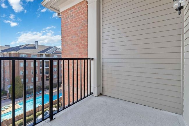 APT-1410 - 2300 Peachford Rd, Condo with 2 bedrooms, 2 bathrooms and 2 parking in Dunwoody GA | Image 31