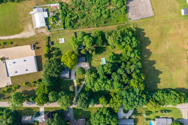 1020 Miller Rd, House other with 3 bedrooms, 2 bathrooms and null parking in Plainwell MI | Image 46