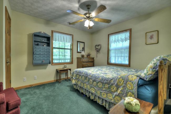 1292 Riverview Dr, Home with 3 bedrooms, 2 bathrooms and 2 parking in Ellijay GA | Image 26