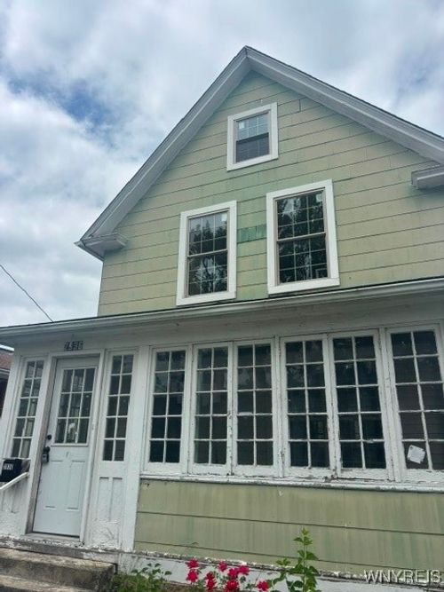 2936 Mckoon Ave, Niagara Falls, NY, 14305-1913 | Card Image