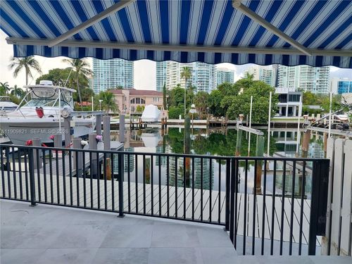 605-255 Poinciana Dr, Sunny Isles Beach, FL, 33160-4520 | Card Image