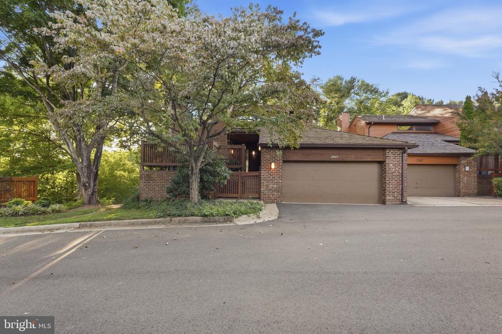 2165 Cabots Point Lane, For Sale in Reston - eXp Realty