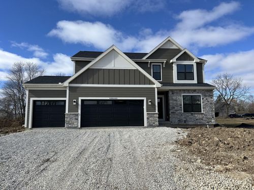 W149N11973 Red Holly Dr, Germantown, WI, 53022-5699 | Card Image
