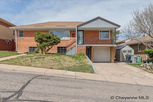 1630 Crook Ave, Cheyenne, WY, 82001 | Card Image