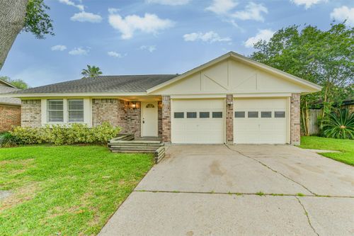 2230 E Clare St, Deer Park, TX, 77536-4008 | Card Image