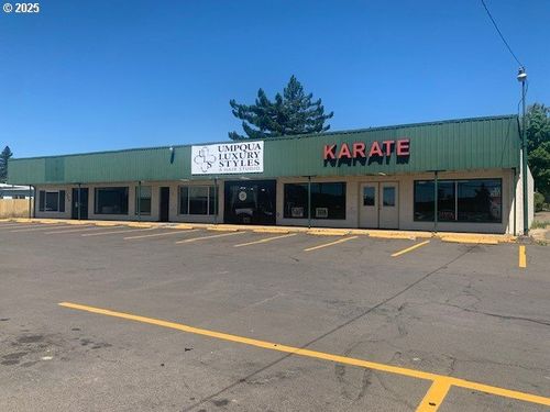 1003 W Central Ave, Sutherlin, OR, 97479-9471 | Card Image