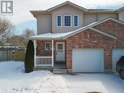 385 St. Vincent Street S, Stratford, ON, N5A2Y5 | Card Image