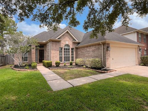 3715 Crescent Dr, Pearland, TX, 77584-9456 | Card Image