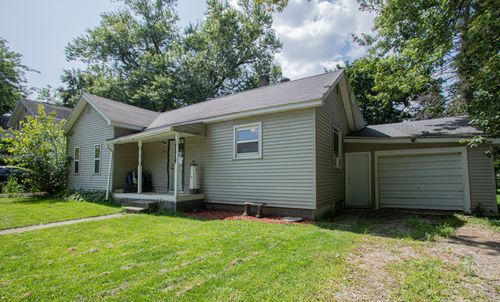 6823 Monroe St, North Branch, MI, 48461-9348 | Card Image