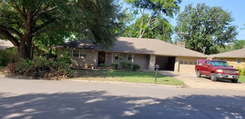 4117 Big Bend Trl, Lake Worth, TX, 76135-2405 | Card Image