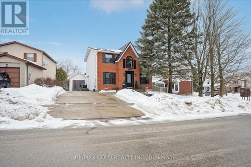 33 Chesterton Lane, Guelph (Grange Road), ON, N1E6S8 | Card Image