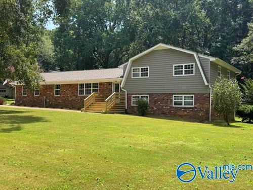 608 Grady Ave, Scottsboro, AL, 35768-2824 | Card Image