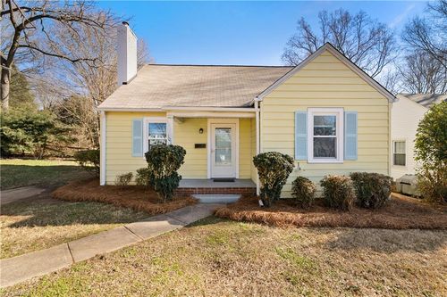 1015 Martin St, Winston Salem, NC, 27103-4428 | Card Image