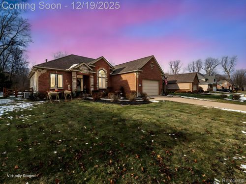 7087 Sierra Ln, Temperance, MI, 48182-2319 | Card Image