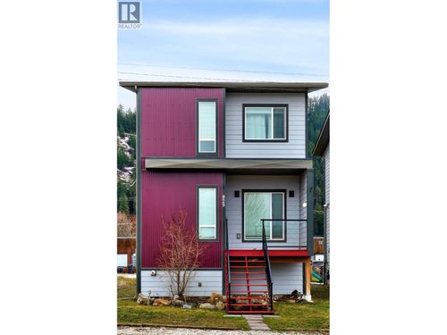829 Okanagan Ave, Chase, BC, V0E1M0 | Card Image