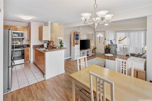 28r-545 Mananai Pl, Honolulu, HI, 96818-5316 | Card Image