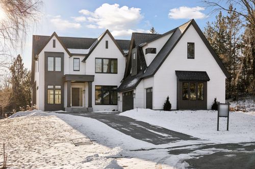 2700 White Oak Cir, Orono, MN, 55356-9747 | Card Image